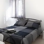 Milena Oda ve Kahvaltı
